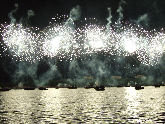 EdelVoilier vous présente la Fête du Lac d'Annecy 2008 à bord d'un Edel 5 dayboat