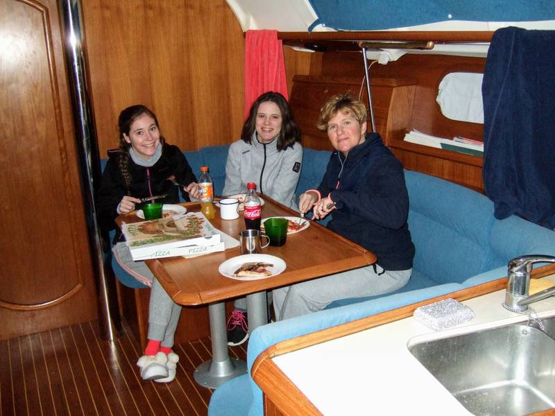 Convoyage Sun Odyssey 40 SEA YOU Pizza à bord